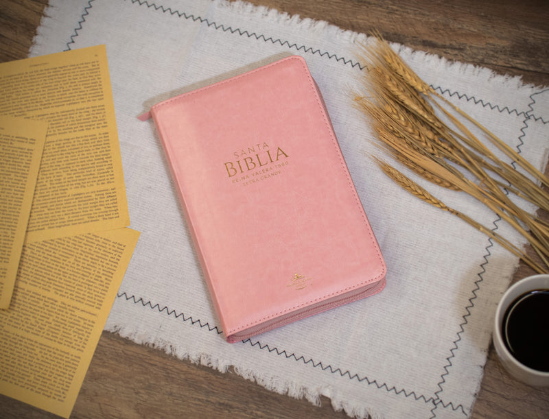 Cargue la imagen en el visor de la galería, Biblia RVR 1960, Letra Grande, Cierre zíper, con índice, imitación piel rosada
