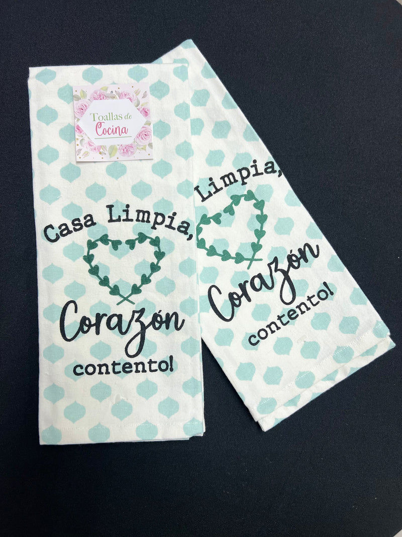 Cargue la imagen en el visor de la galería, Toalla de cocina &quot;Casa limpia, Corazón contento”
