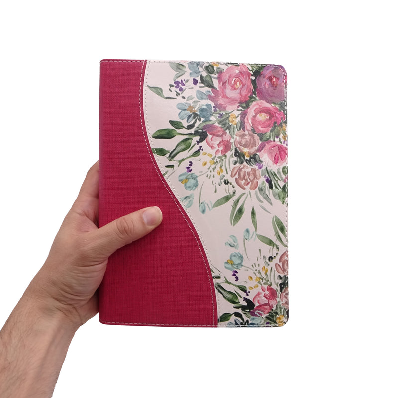 Cargue la imagen en el visor de la galería, Biblia de una Joven Conforme al Corazón de Dios RVR 1960, lujo floral
