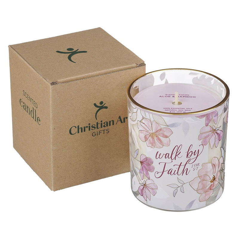 Cargue la imagen en el visor de la galería, Vela aromática en vaso de vidrio "Walk by Faith" – 2 Corintios 5:7
