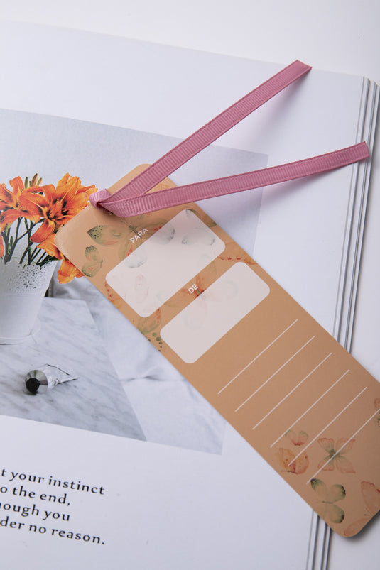 Separador de Libro con Cinta – A los que aman a Dios