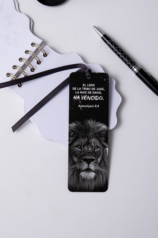 Separador de Libro con Cinta – “León de Judá”