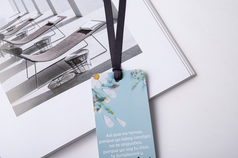 Cargue la imagen en el visor de la galería, Separador de Libro con Cinta – “Así que no temas”
