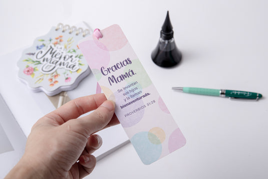 Separador de Libro con Cinta – “Gracias mamá”
