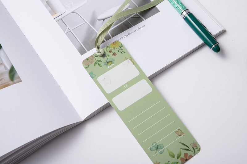 Cargue la imagen en el visor de la galería, Separador de Libro con Cinta – “Cobren ánimo”
