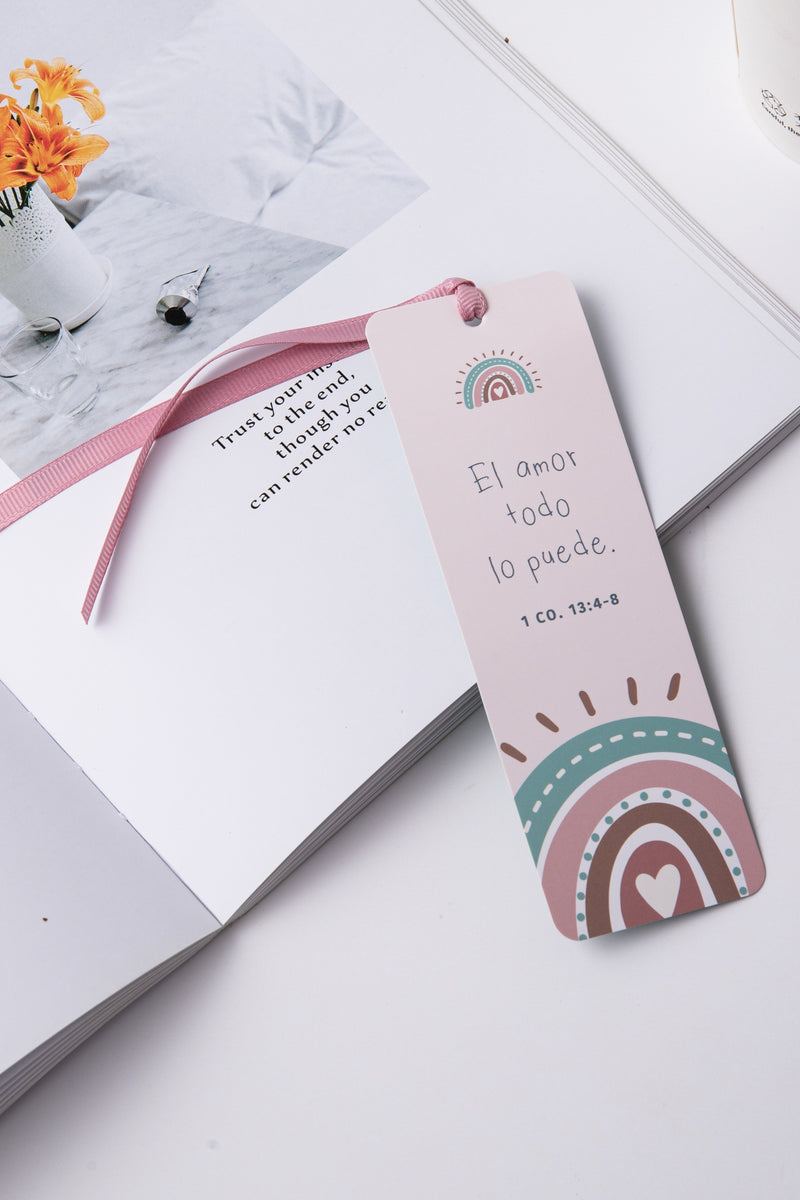 Cargue la imagen en el visor de la galería, Separador de Libro con Cinta – El amor todo lo puede
