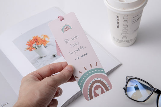 Separador de Libro con Cinta – El amor todo lo puede
