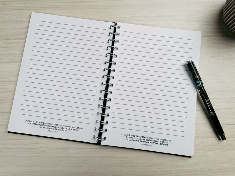 Cargue la imagen en el visor de la galería, Set Libreta y lapicero León "Esfuérzate y sé valiente"
