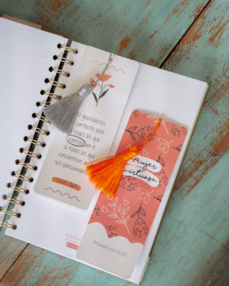 Cargue la imagen en el visor de la galería, Set de 2 separadores con borla "Mujer Virtuosa"
