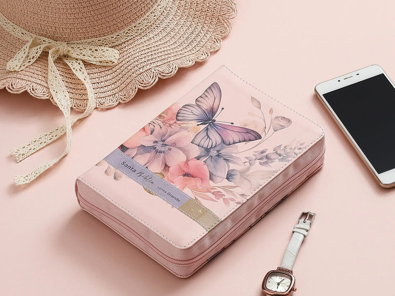 Cargue la imagen en el visor de la galería, Biblia RVR 1960, Tamaño compacto, Cierre zíper, con índice, Letra Grande, imitación piel rosa mariposa
