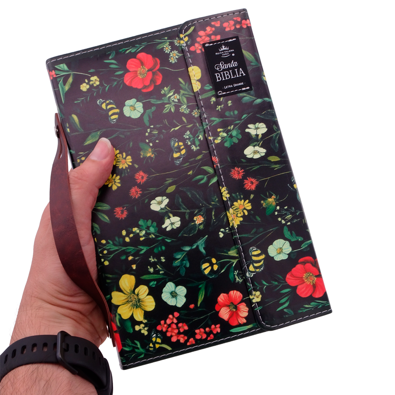 Cargue la imagen en el visor de la galería, Biblia RVR 1960, Letra Grande, agarradera, cierre magnético, imitación piel negro flores
