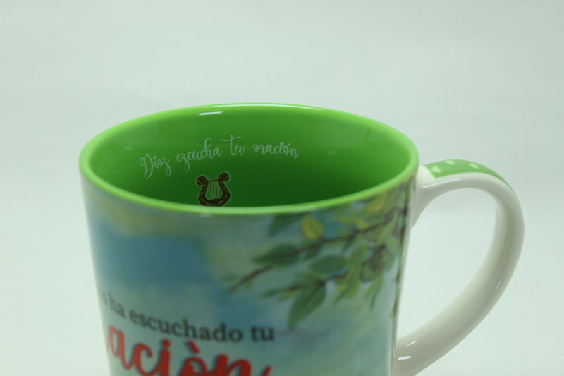 Cargue la imagen en el visor de la galería, Taza ovejitas - Dios escucha tu oración

