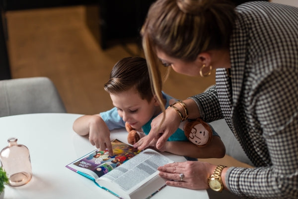 Cargue la imagen en el visor de la galería, Biblia de Promesas RVR 1960- Edición para niños

